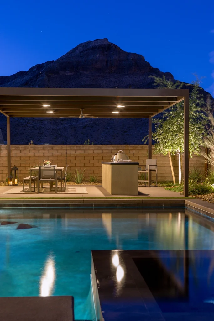 Gallery - Watters Aquatech Pool & Spa Nice backyard with swimming pool