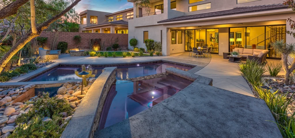 Gallery - Watters Aquatech Pool & Spa House with a really nice swimming pool - Watters Aquatech